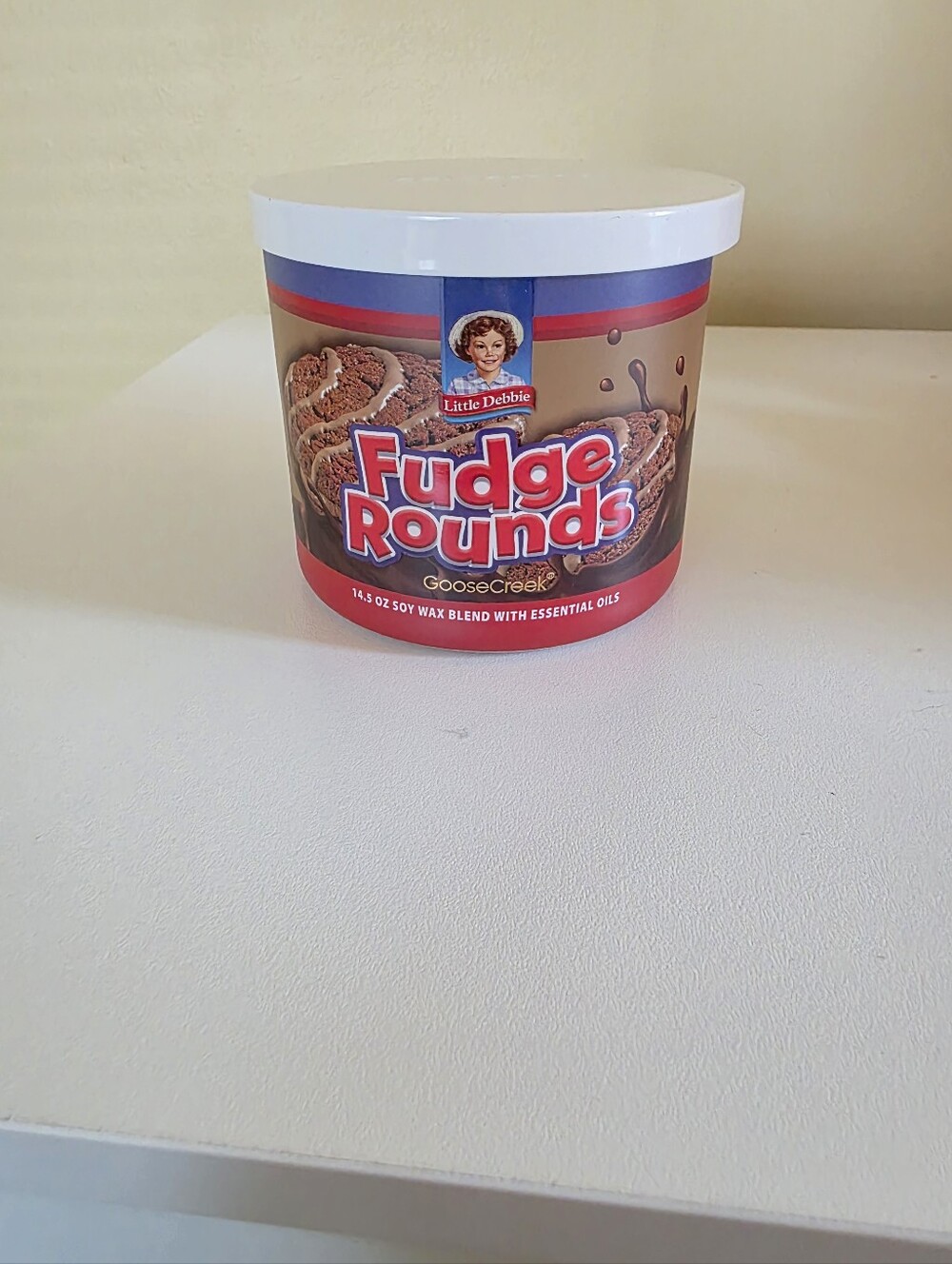 Goose Creek X Little Debbie Fudge Rounds Candle